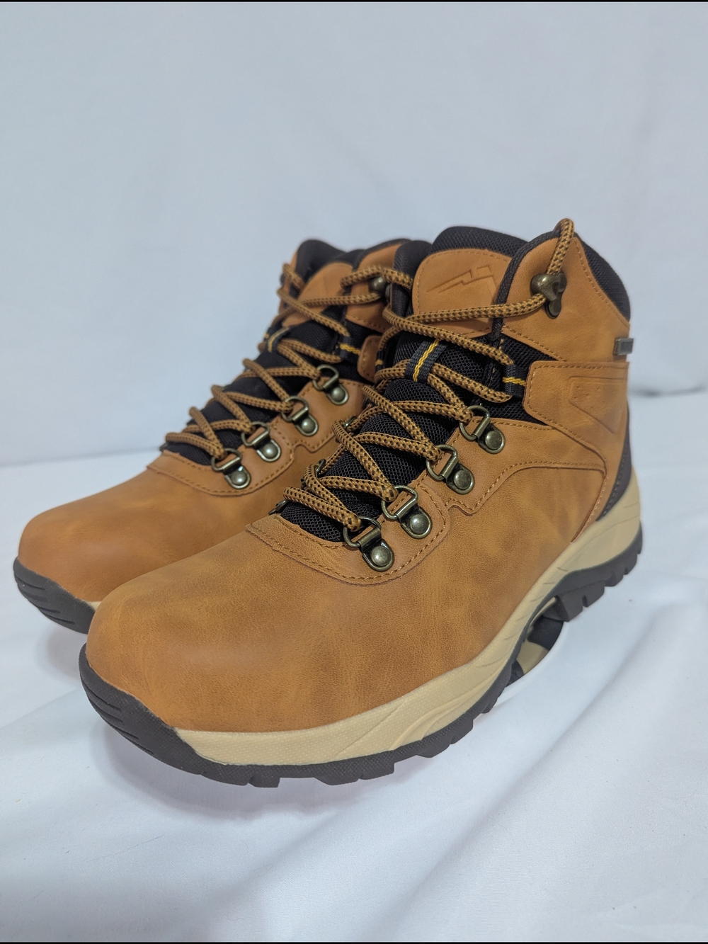 CC-Los Womens Hiking Boots Waterproof (Size 8.5) New Never Worn